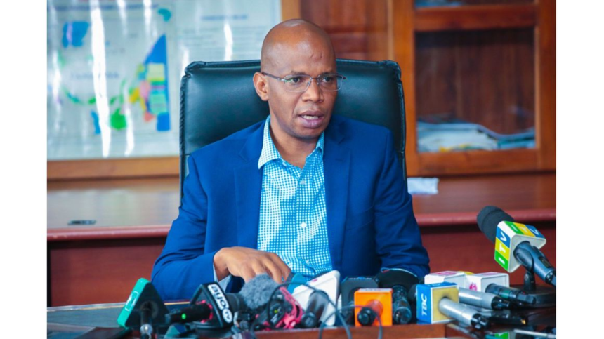 Makamba begins a 21-days tour across 14 regions to address electricity issues.