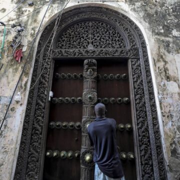 The famous Zanzibar Stone Town was not build by Oman Arabs, new groundbreaking research shows.