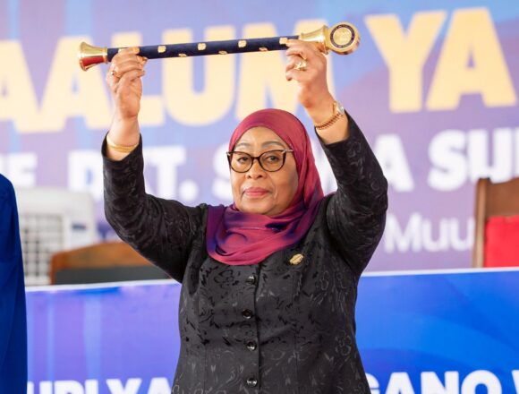 GsRwhZWXAAA0Ujm President Samia Honoured for Leadership and National Development