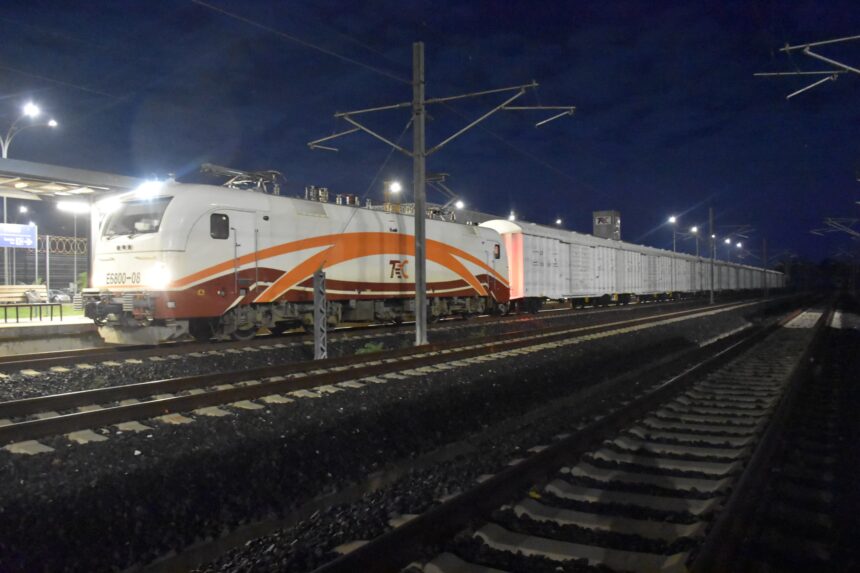 WhatsApp Image 2025-06-27 at 11.58.22_911d5309 Tanzania’s Standard Gauge Railway Boosts Economy and Regional Trade